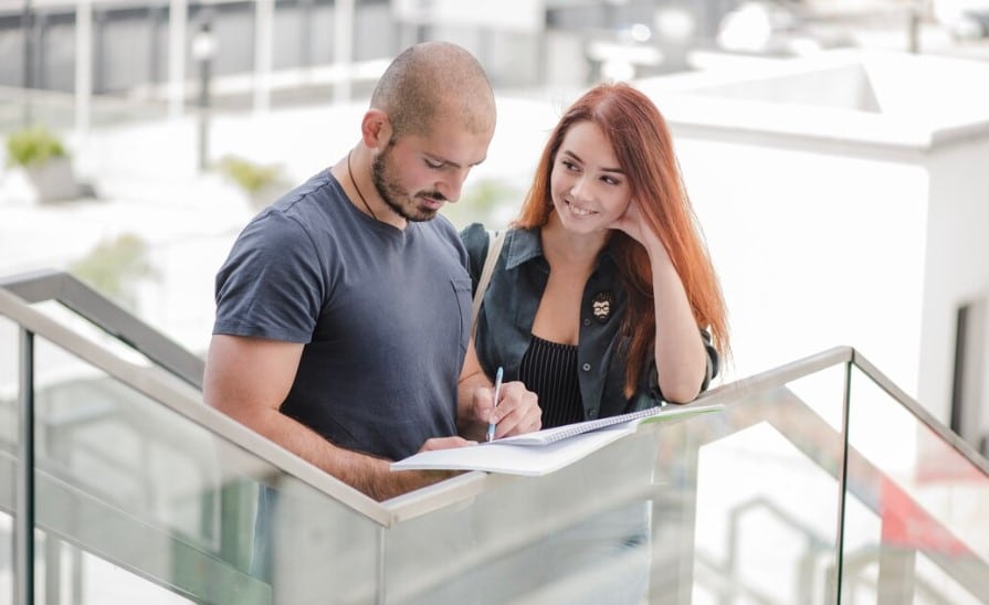 couple registering de facto relationship